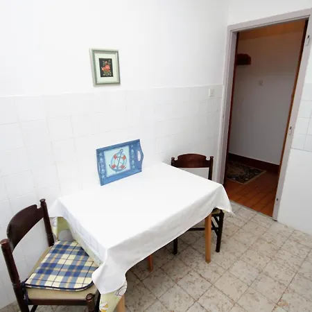 2379a Apartman Selce
